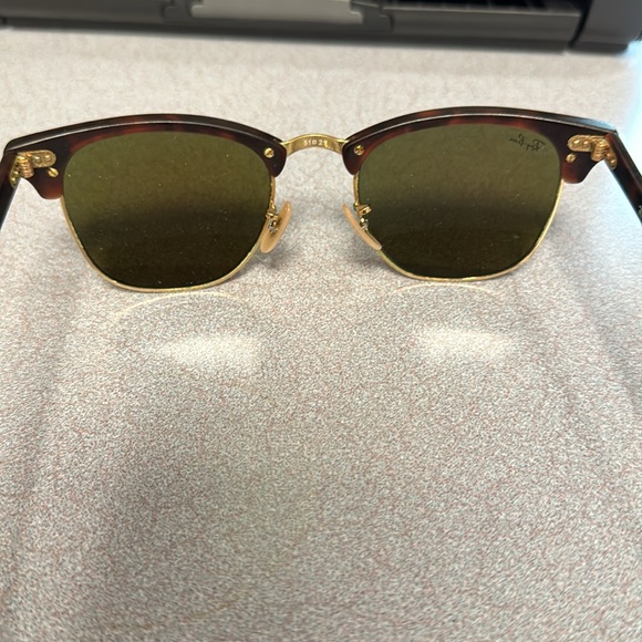 Rayban sunglasses - Picture 3 of 5